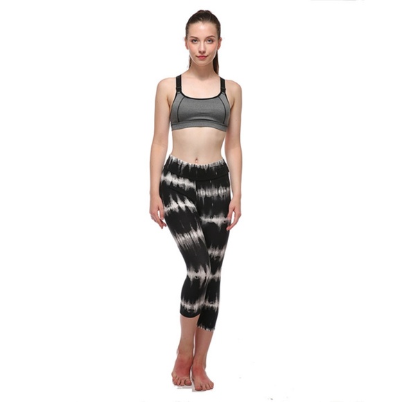 Capris - Picture 5 of 6